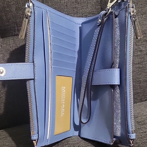 Michael Kors Blue Wallet - Picture 3 of 4